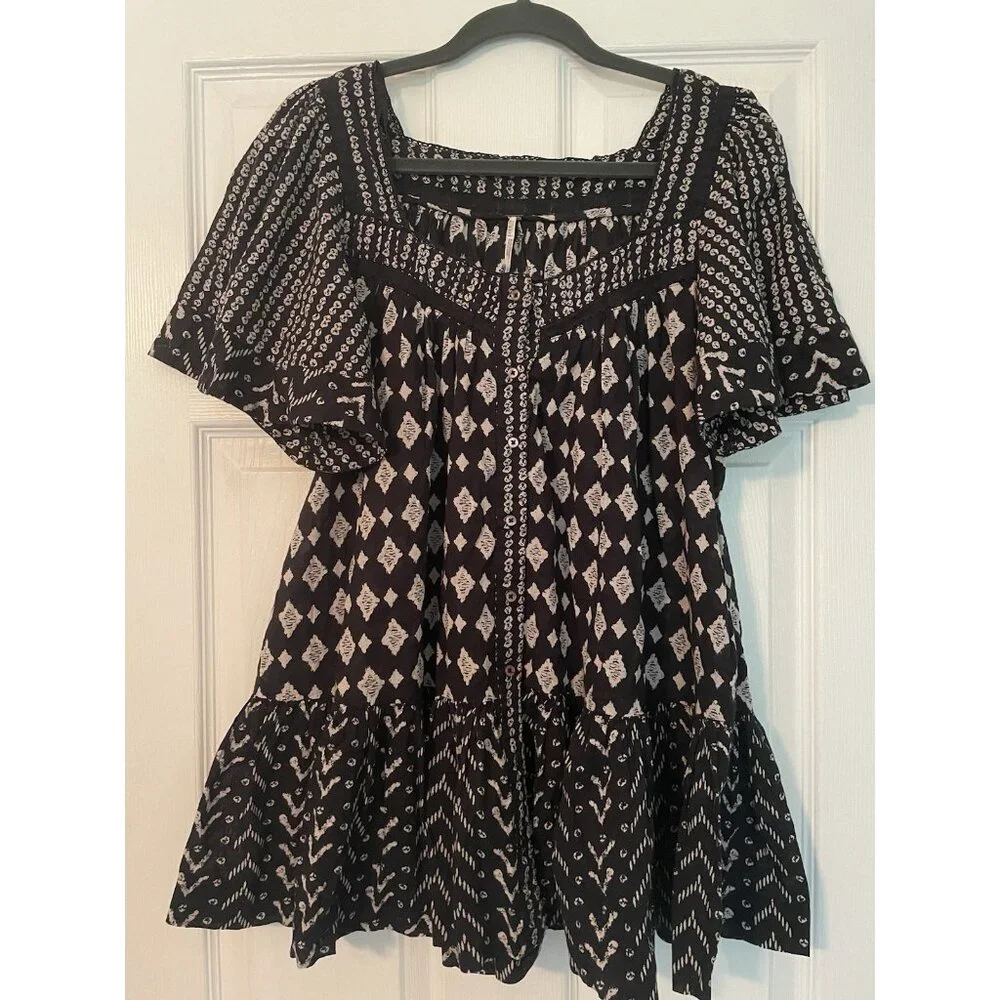 free people top xs Black Babydoll‎ Flutter Sleeve Ruffle Boho Peasant Blouse
